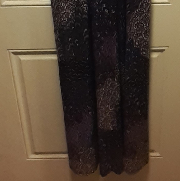 Dream Dance "line art" medium maxi dress - Picture 4 of 7